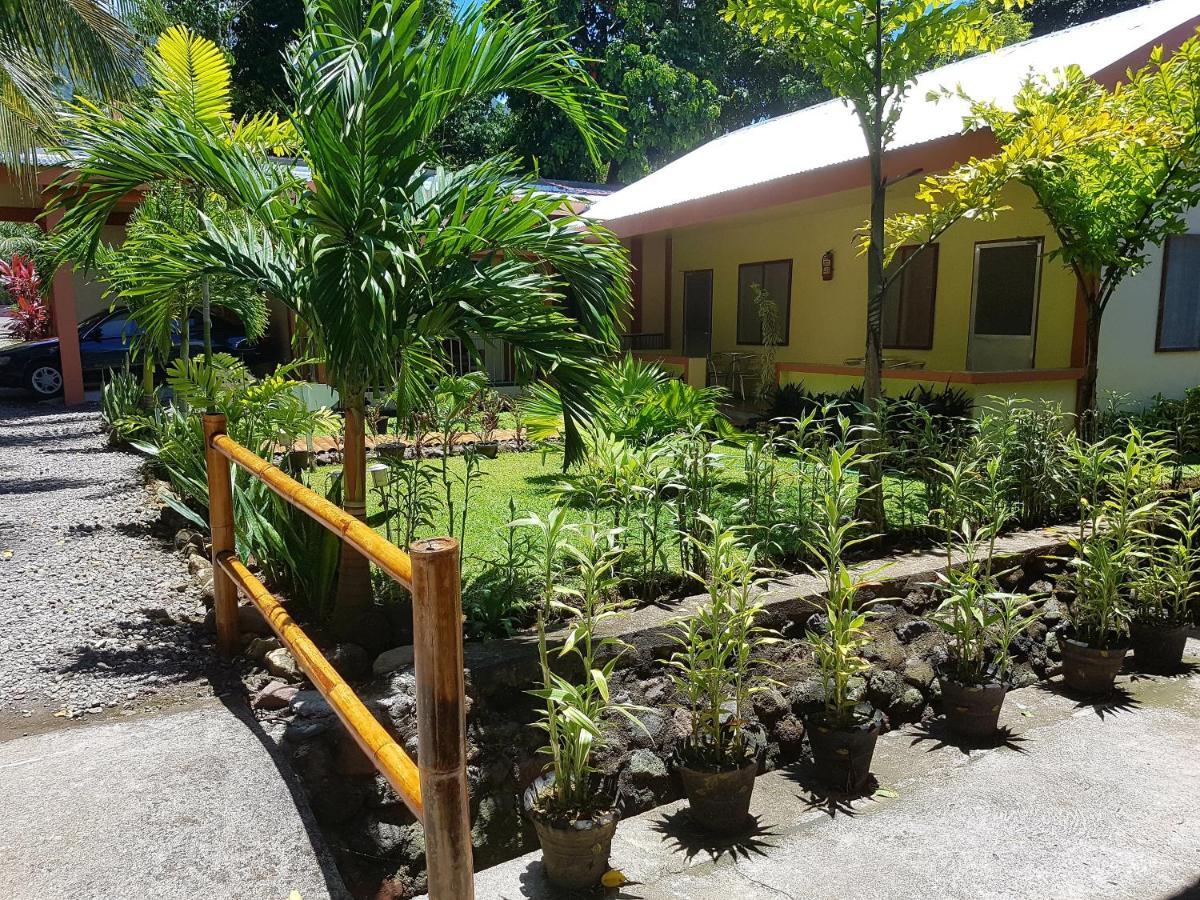 Marianita'S Cottages Mambajao Bagian luar foto