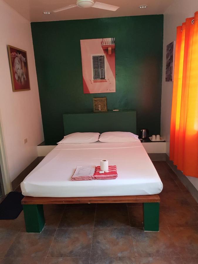 Marianita'S Cottages Mambajao Bagian luar foto