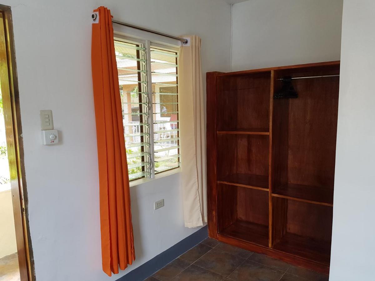 Marianita'S Cottages Mambajao Bagian luar foto